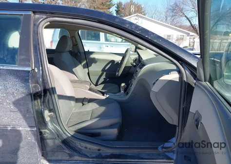 2012 Chevrolet Malibu Ls from USA, damaged, VIN 1G1ZB5E04CF239939